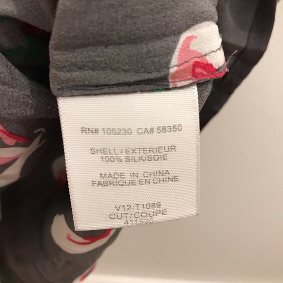 Joie Suela Silk Rose Print Blouse Small Gray flowers top shirt - Picture 7 of 8